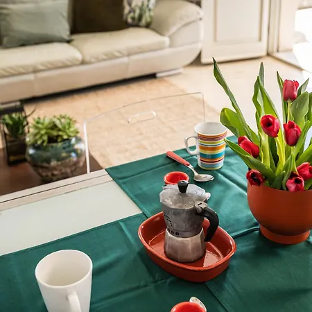 بيت للعطل Amazing Sea View Flat تيرّينْيا