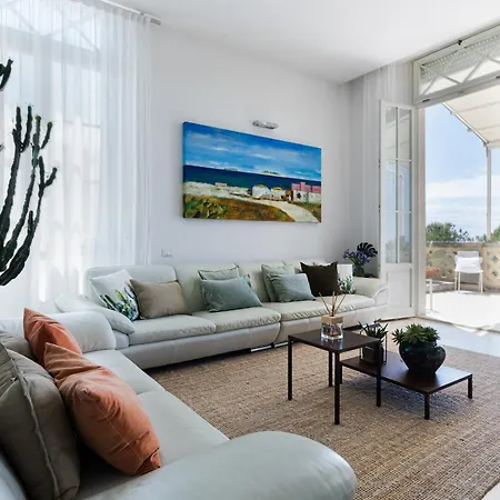 Amazing Sea View Flat بيت للعطل *