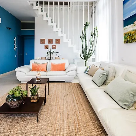 Amazing Sea View Flat بيت للعطل *