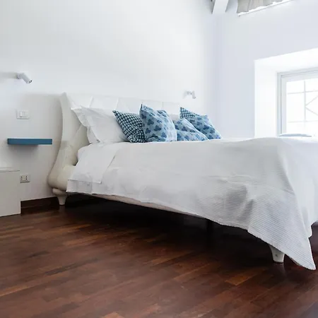 بيت للعطل Amazing Sea View Flat تيرّينْيا